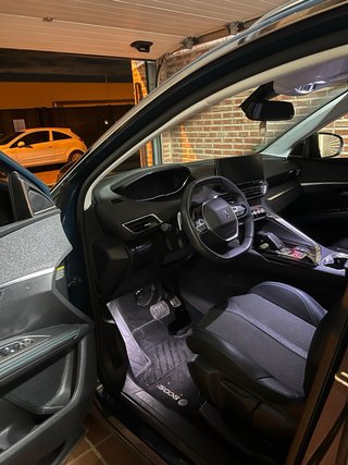 Peugeot 5008 2022