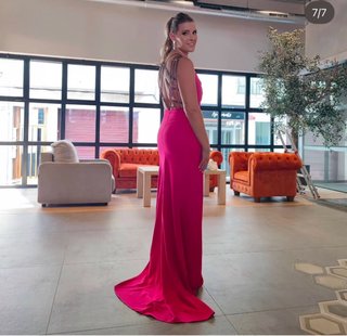 Vestido largo de fiesta Pronovias fucsia