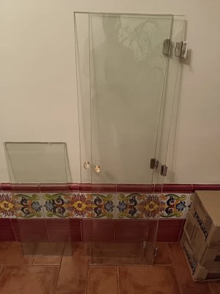 Puertas y baldas de cristal