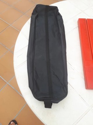 Kit de Emergencia: Triángulos, Chaleco y Guantes