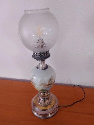 Lámpara de mesa antigua cristal y metal