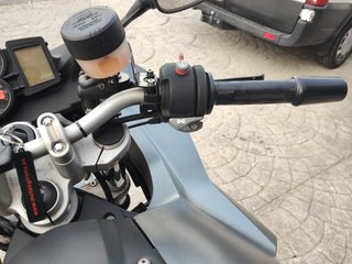 BMW F 800 ST Moto Deportiva Turismo Gris