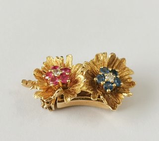 collar perlas cierre Oro 18k Rubíes  Zafiros diama
