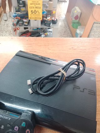 CONSOLA SONY PS3 S SLIM 12GB CON MANDO Y CABLES