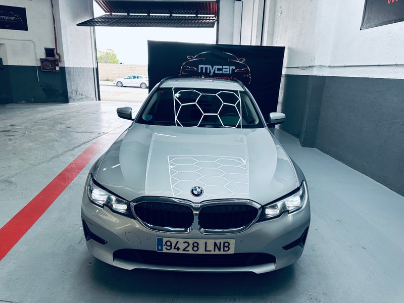 BMW Serie 3 2021, foto 4