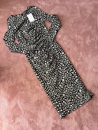 Vestido Bershka estampado leopardo
