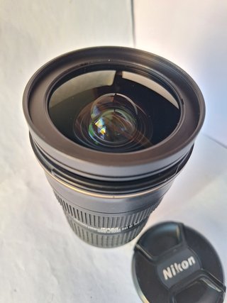 Objetivo Nikon AF-S 24-70mm f/2.8G ED, no ofertas