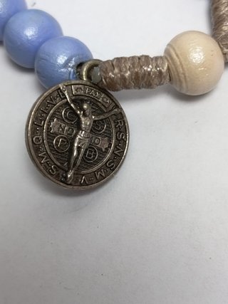 Rosario madera San Benito artesanal azul