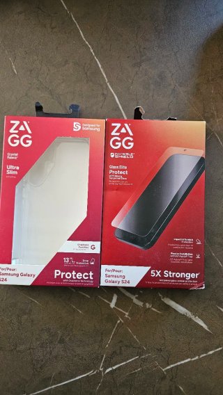 Pack ZAGG: Funda y Protector para Galaxy S24