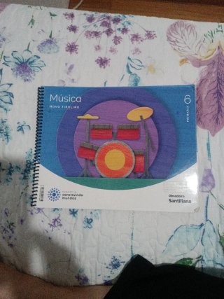 Libro Música Novo Tiroliro Santillana sin escribir