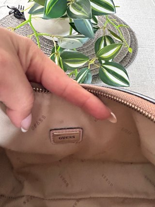 Bolso Guess Estampado