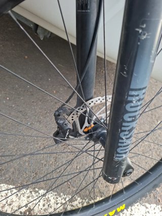 Bicicleta Eléctrica Cannondale de Carbono