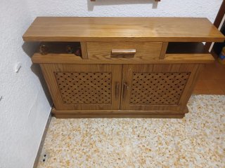 Zapatero de madera con espejo