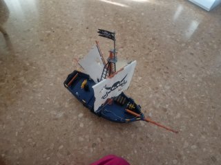 Barco Pirata Playmobil con Calavera