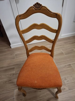 2 Sillas de Comedor de Madera
