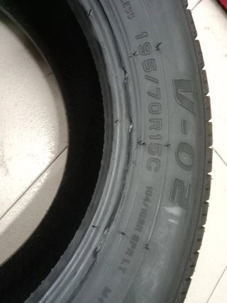 2 Neumáticos 195/70R15 104/102R