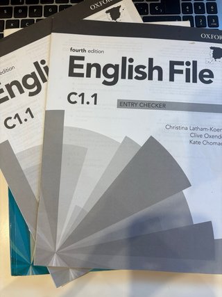 English File C1.1 Advanced. Student's book and ...