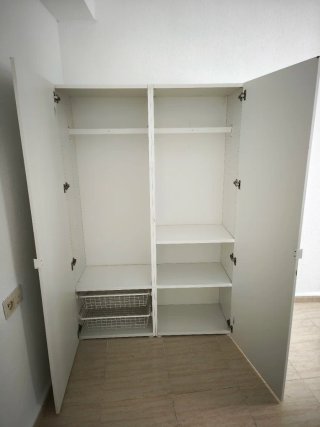 Armario Blanco de Dos Puertas, PAX