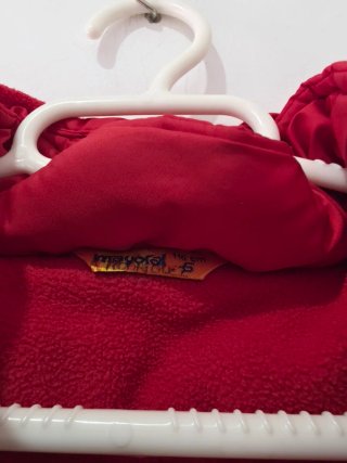 Cazadora de Plumas Roja para Niña (6 años)