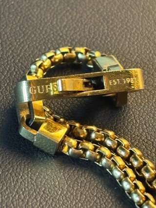 Cadena Guess con Colgantes