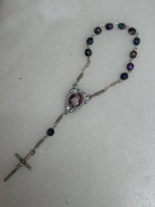 Decenario cristal morado y plateado