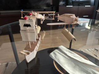 Maquetas de Avión y Barco en Madera