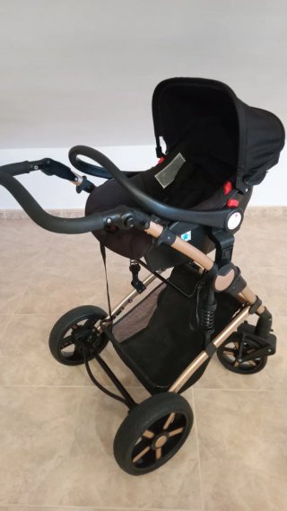 Silla de paseo 3 piezas negra y dorada