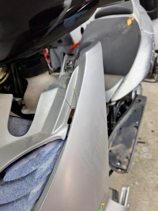 Carenado Aprilia SR Rossi