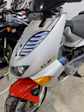 Carenado Aprilia SR Rossi