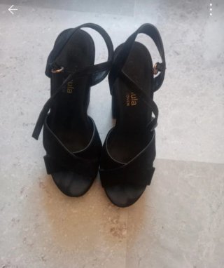 Zapatos de tacón negros talla 38