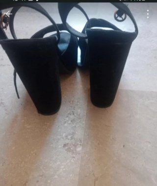 Zapatos de tacón negros talla 38