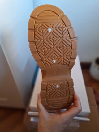 Zapatillas Deportivas Doradas Brillantes