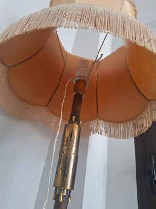 Lámpara de pie diseño clásico