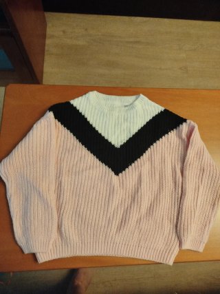 Jersey niña rosa, negro y blanco. Talla 134/140cm