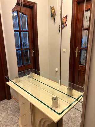 Mueble Entradita con Espejo y Estante de Cristal