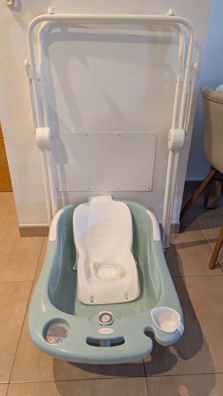 Bañera bebé Olmitos verde con patas y reductor