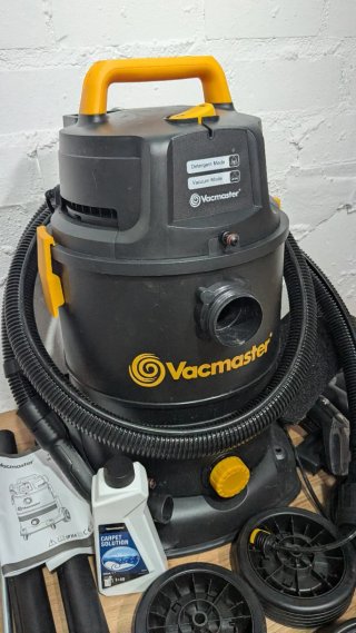 Aspiradora VACMASTER Seco y Húmedo