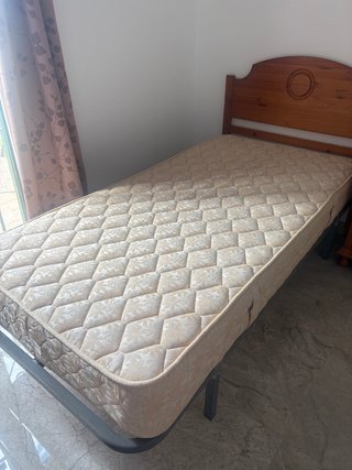 2 Camas 90x190 con Cabecero de Madera