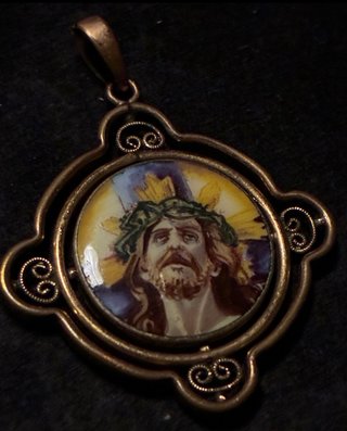 Medalla Antigua Esmalte Pintada a Mano