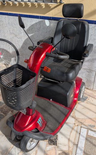 Scooter eléctrico para movilidad reducida
