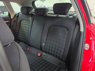 AUDI A3 SPORTBACK 1.6      40.000 KMS