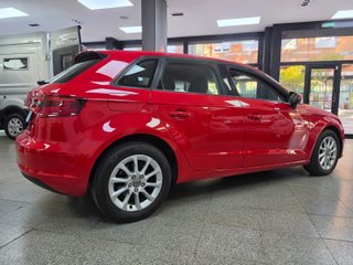 AUDI A3 SPORTBACK 1.6      40.000 KMS