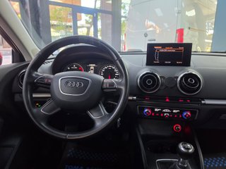 AUDI A3 SPORTBACK 1.6      40.000 KMS