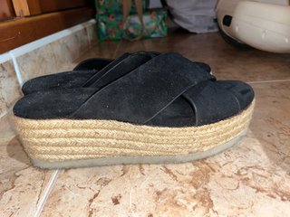 Sandalias