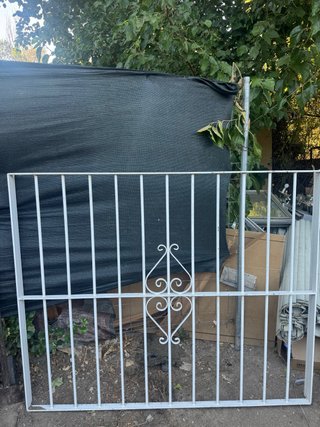 Reja maciza blanca con diseño 2 unidades