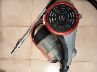 Aspirador sin bolsa Polti 1400W