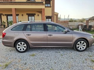 Skoda Superb 2011