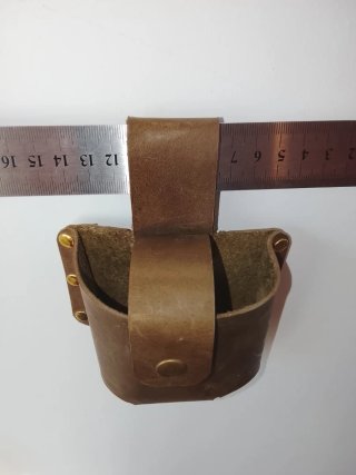 Funda de cuero para Metro hecha a mano