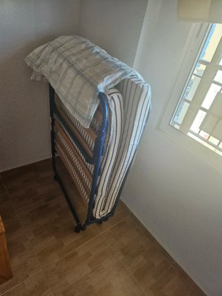 Cama Plegable Metálica y Madera