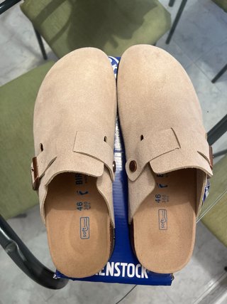 Zuecos Beige Talla 46